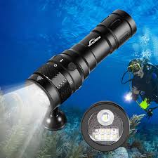 Antorcha de Buceo 3000LM: Luz Regulable y UV
