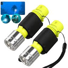 Linterna de Buceo Impermeable WholeFire - 1000 Lúmenes