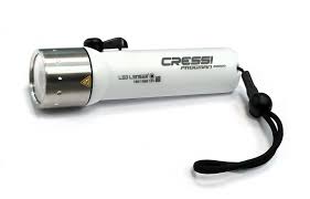 Linterna FROGMAN 24000: Iluminación para Buceo y Snorkeling