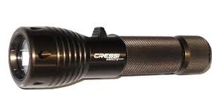 Linterna ELEKTRA 12000: Luz Ideal para Buceo y Snorkeling