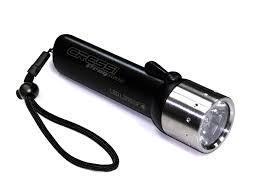 Linterna FROGMAN 9000: Iluminación para Buceo y Snorkeling