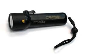Linterna FROGMAN 24000: Iluminación para Buceo y Snorkeling