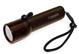 Linterna FROGMAN 9000: Luz Cálida para Buceo y Apnea