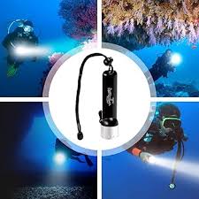 Linterna Subacuática TPC-7: Buceo Nocturno Impermeable