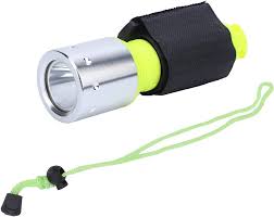 Mini Luz de Buceo Portátil 2000 Lm - Impermeable y Resistente