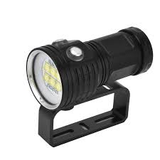 Linterna LED de Buceo Qukaim: Impermeable y Sumergible