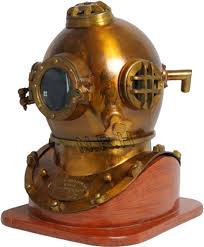 Casco de Buceo Antiguo US Navy Mark V con Base de Madera