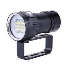 Luz de Buceo IPX8 - 18000 Lúmenes Resistente al Agua